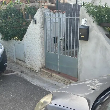 à 300 M De La * Capoterra